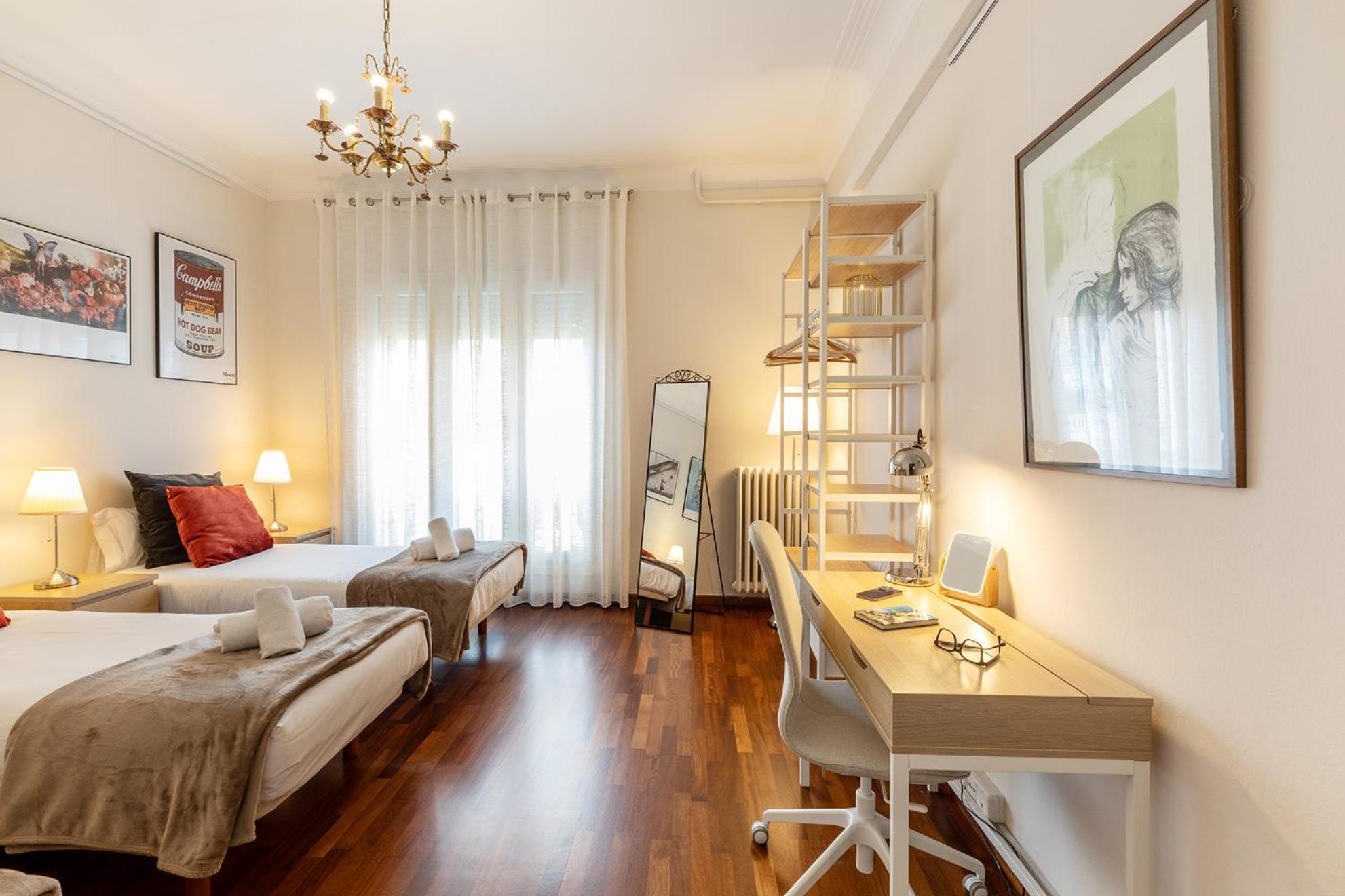 Large&beautiful apartment 4min from Passeig de Gràcia Barcellona Esterno foto